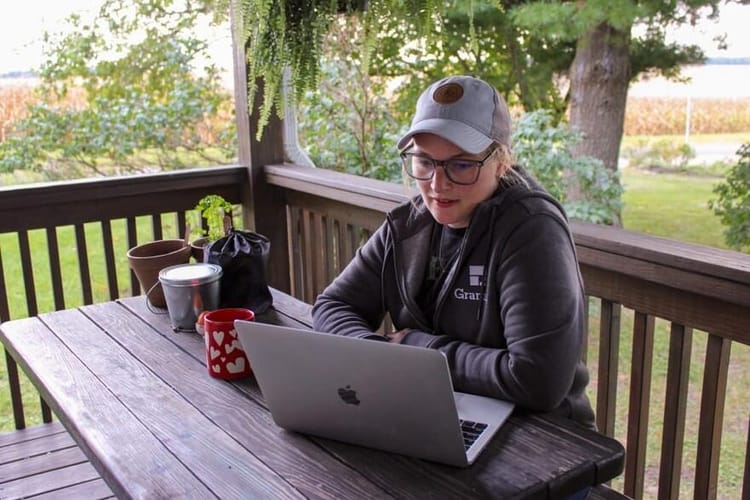Dunnellon, FL Rural Living: Pros and Cons for Remote Workers