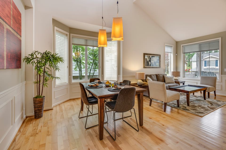 Why Gray Interiors Are Disappearing in Central Florida Real Estate