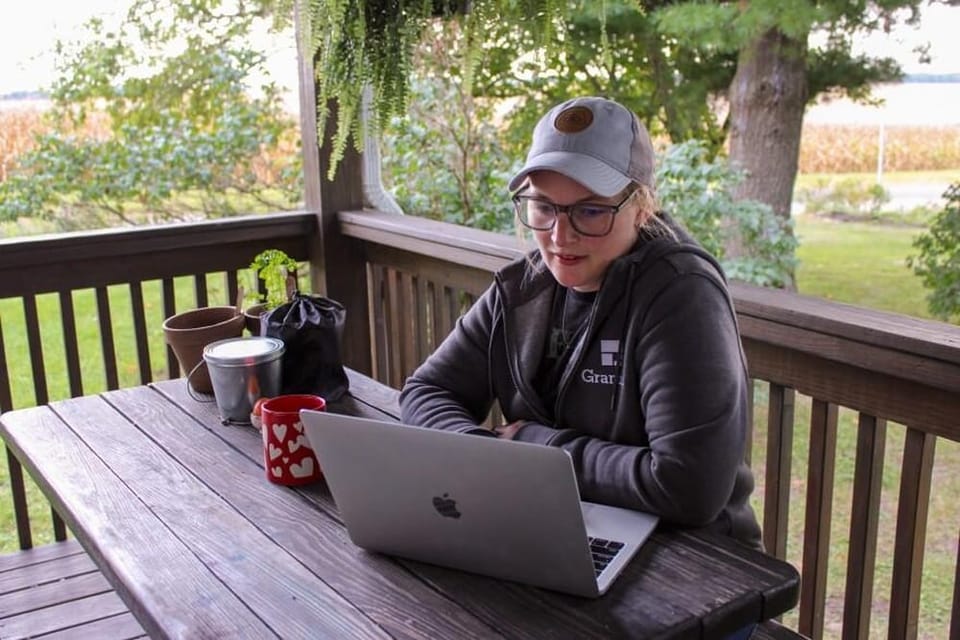 Dunnellon, FL Rural Living: Pros and Cons for Remote Workers